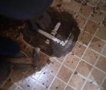 丘北卫生间漏水维修公司为您分享下卫生间渗水如何处理及注意事项